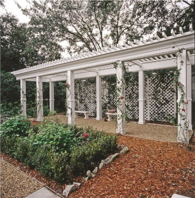 Vinyl Lattice Panel 4 ft. x 8 ft. White Classic Dimond