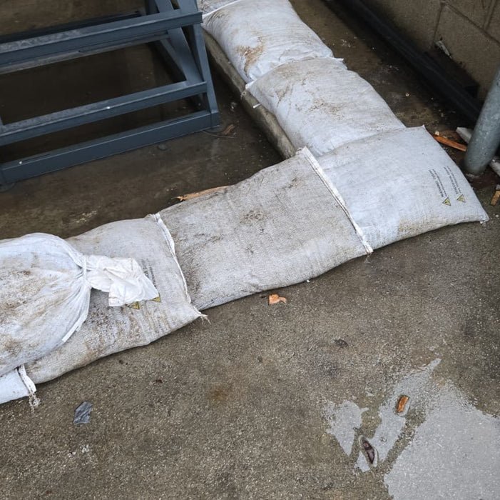 Heavy-Duty 35 lb Flood Water Barrier for Erosion Control & Site Protection