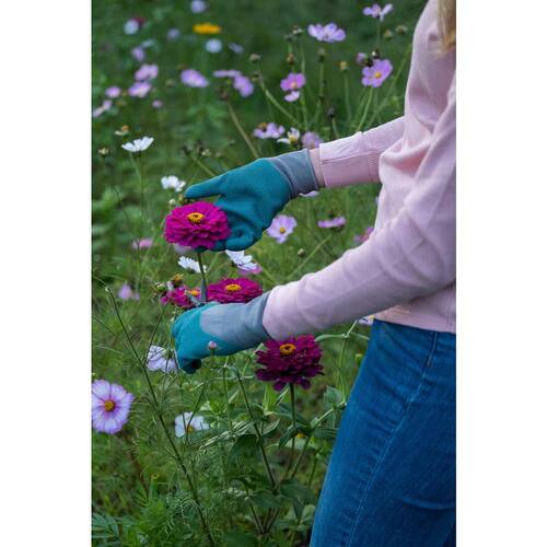 Garden Glove Full Finger Latex Women's Medium.