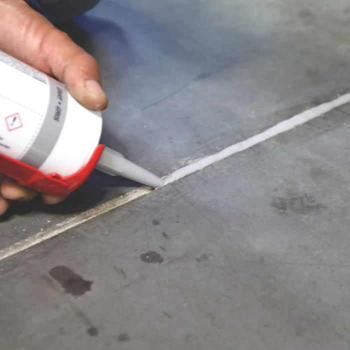 Self-Leveling Sealant 10.1 oz. Grey Rapid Set 3