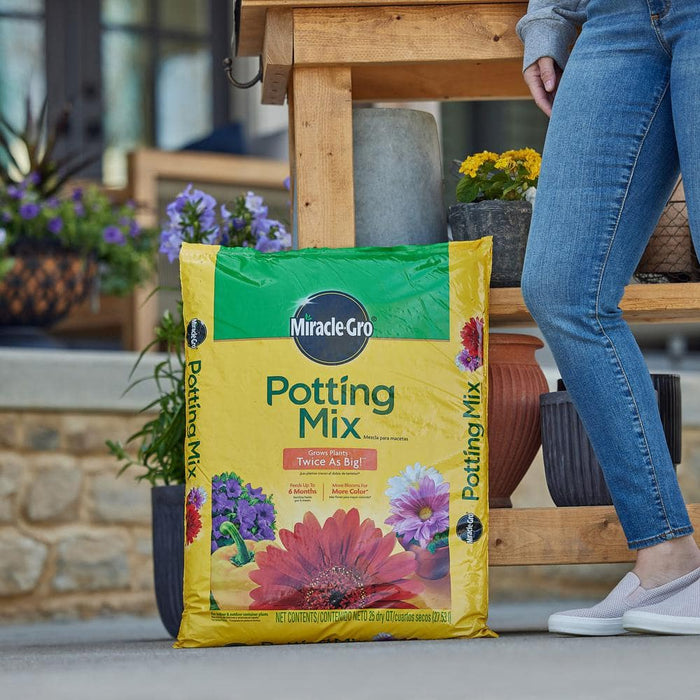 Potting Mix 25 Qt. For Container Plants, Flowers, Vegetables, Shrubs, Feeds up to 6 Months Miracle Gro 10