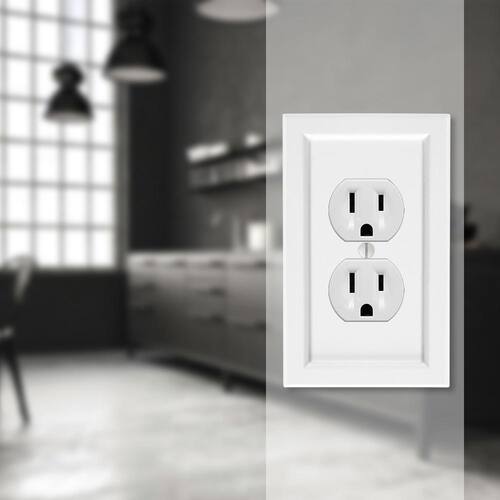 Wall Plate 1-Gang White Single Outlet Duplex BMC Compound Woodmore